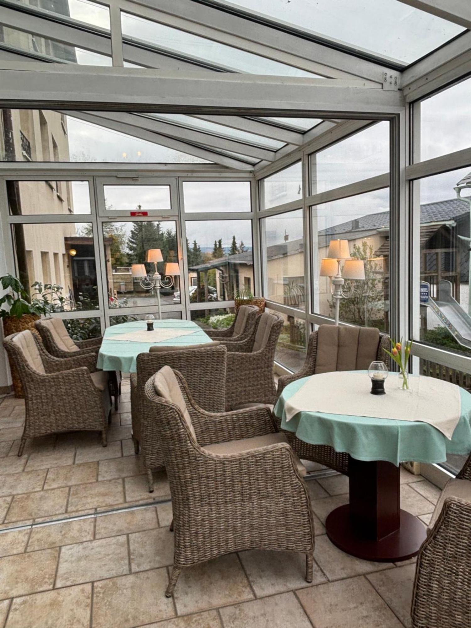 Hotel Burghof Oberweißbach Exteriör bild